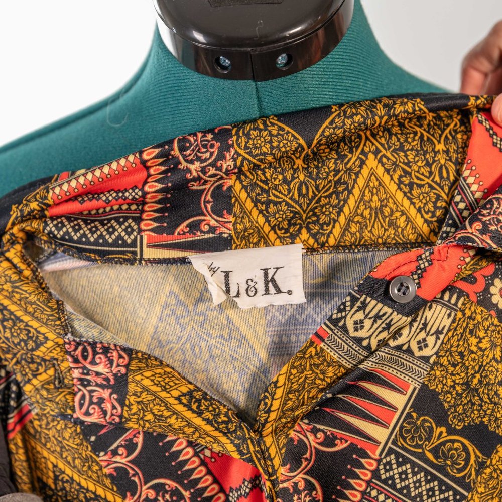 Vintage 1970s Style Button Down Patterned Blouse … - image 3